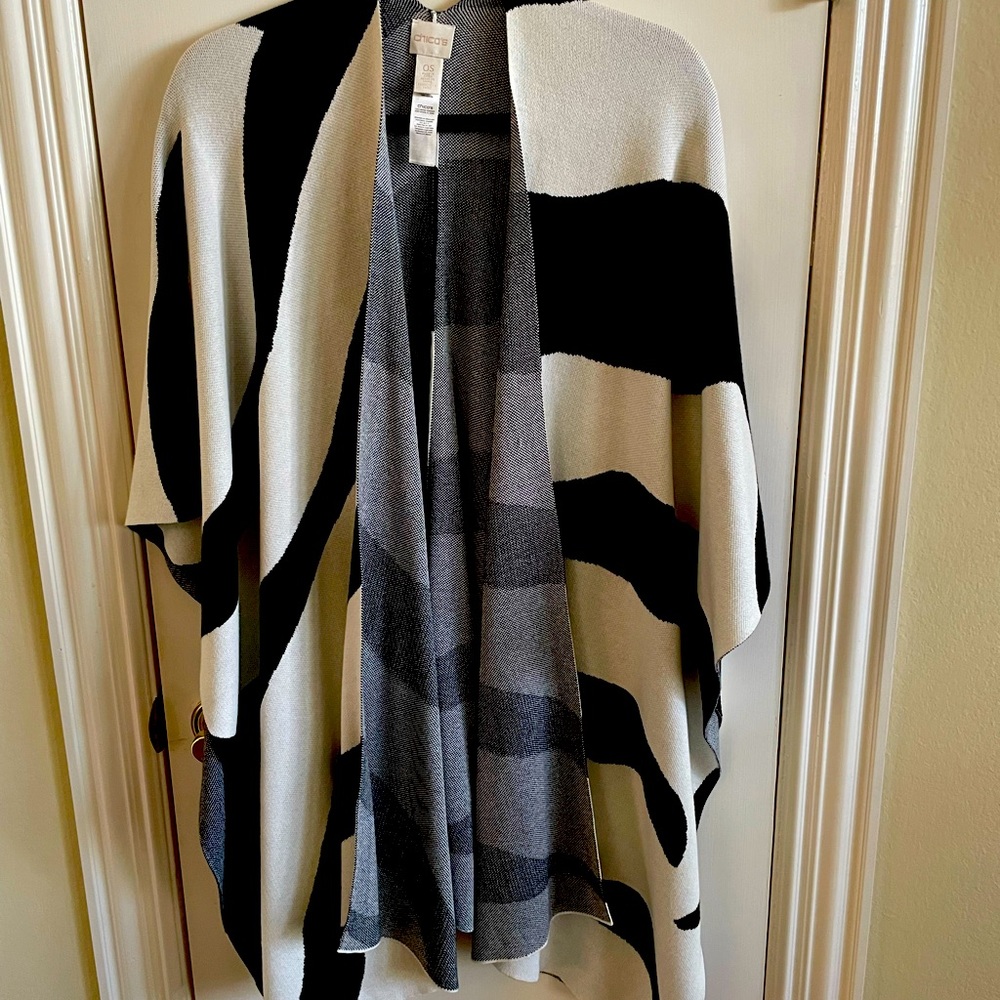 Chico’s one size fits all - wrap black and white, sleeveless